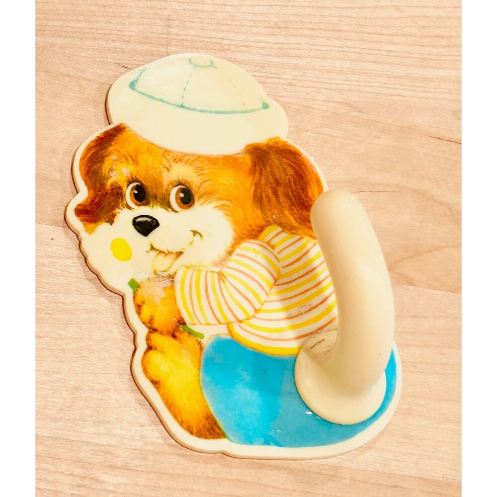 Vintage 1980s Plastic Dog Puppy Wall Hook Nursery Decor Kitsch Retro Big Eyes